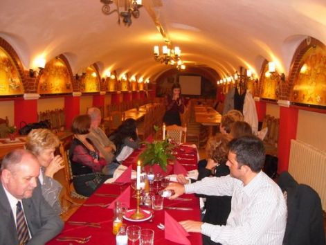 az_aranykoronaban.jpg